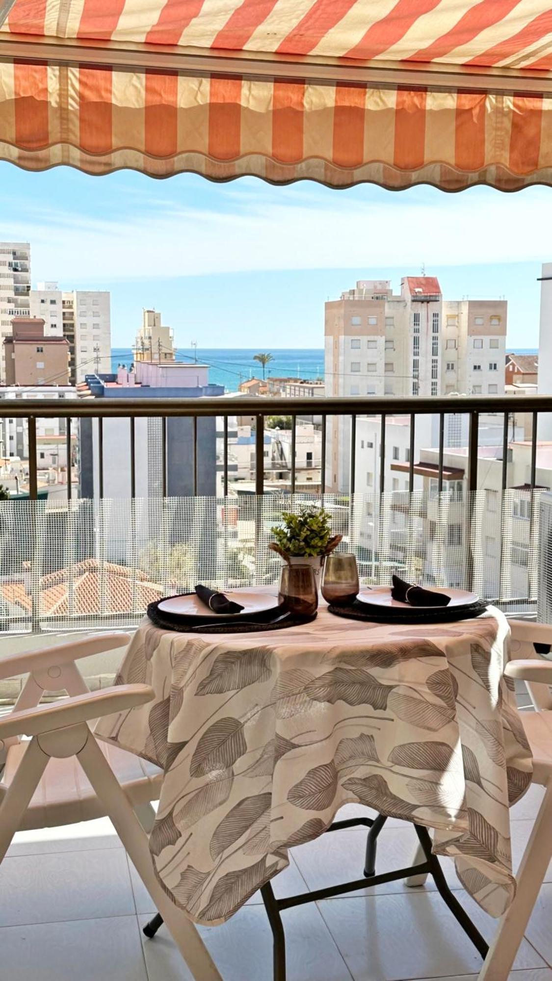 Apartament Reyna Playa De Gandia - Alquiler Solo A Familias Zewnętrze zdjęcie