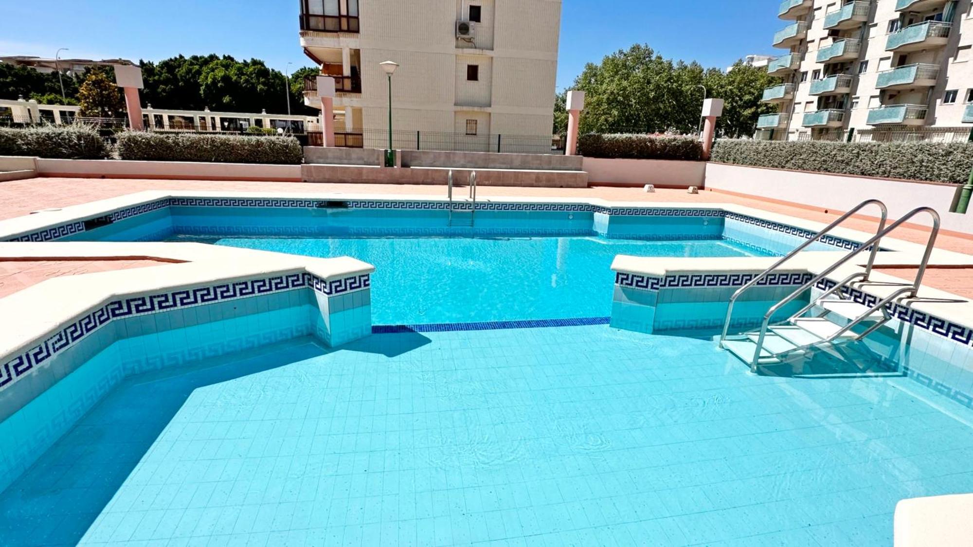 Apartament Reyna Playa De Gandia - Alquiler Solo A Familias Zewnętrze zdjęcie